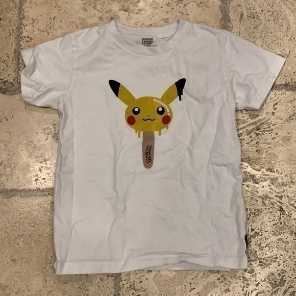Pokémon shirt - Picture 1 of 1